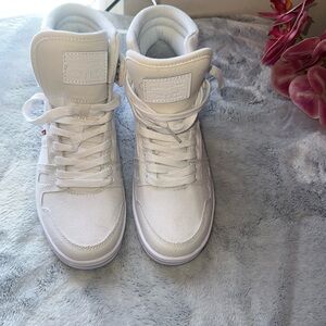 Levi's White Women's High-Top Sneakers